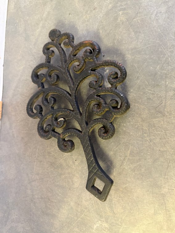 Griswold Cast Iron Tree Trivet with Handle