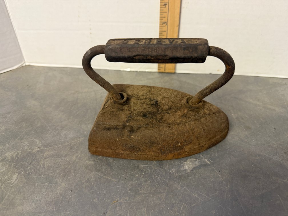 Geneva Cast Iron Sad Iron with Attached Handle