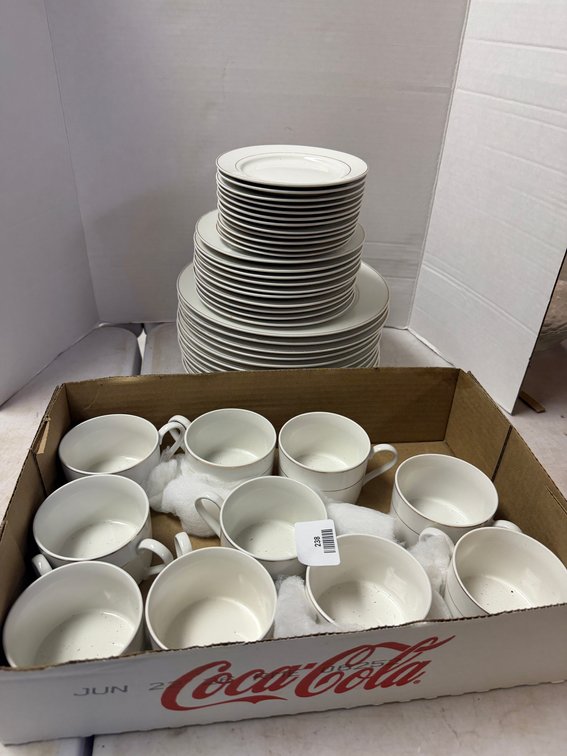 Gibson Housewares Ceramic Dinnerware with Gold Trim