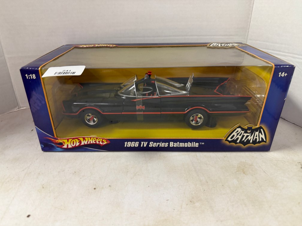 Hot Wheels Batman 1966 TV Series Batmobile 1:18 Diecast Car