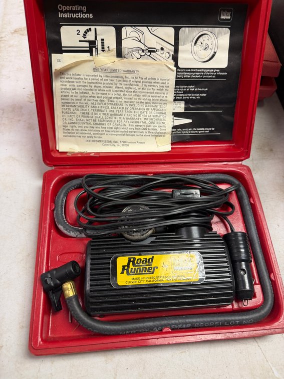 Road Runner Intercompressor 12V Portable Air Compressor