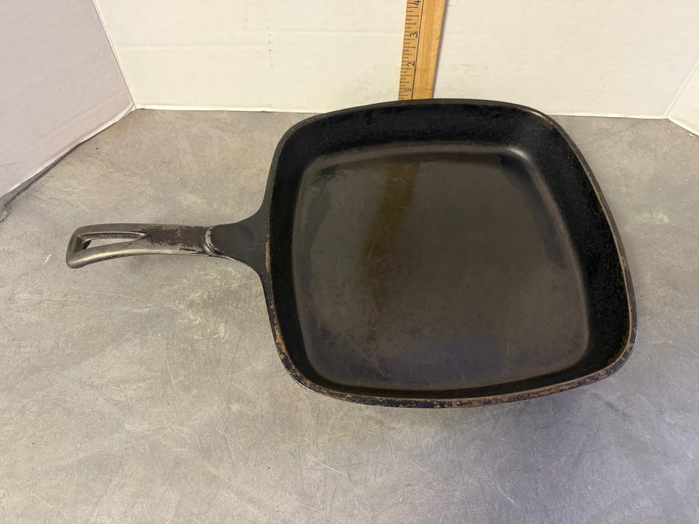 Cast Iron Square Skillet and Embossed Cast Iron Pan