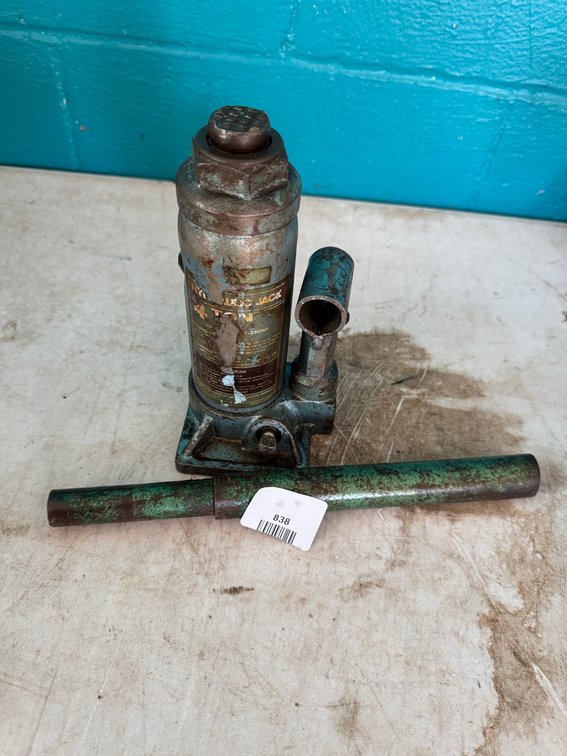 4-Ton Hydraulic Bottle Jack with Handle