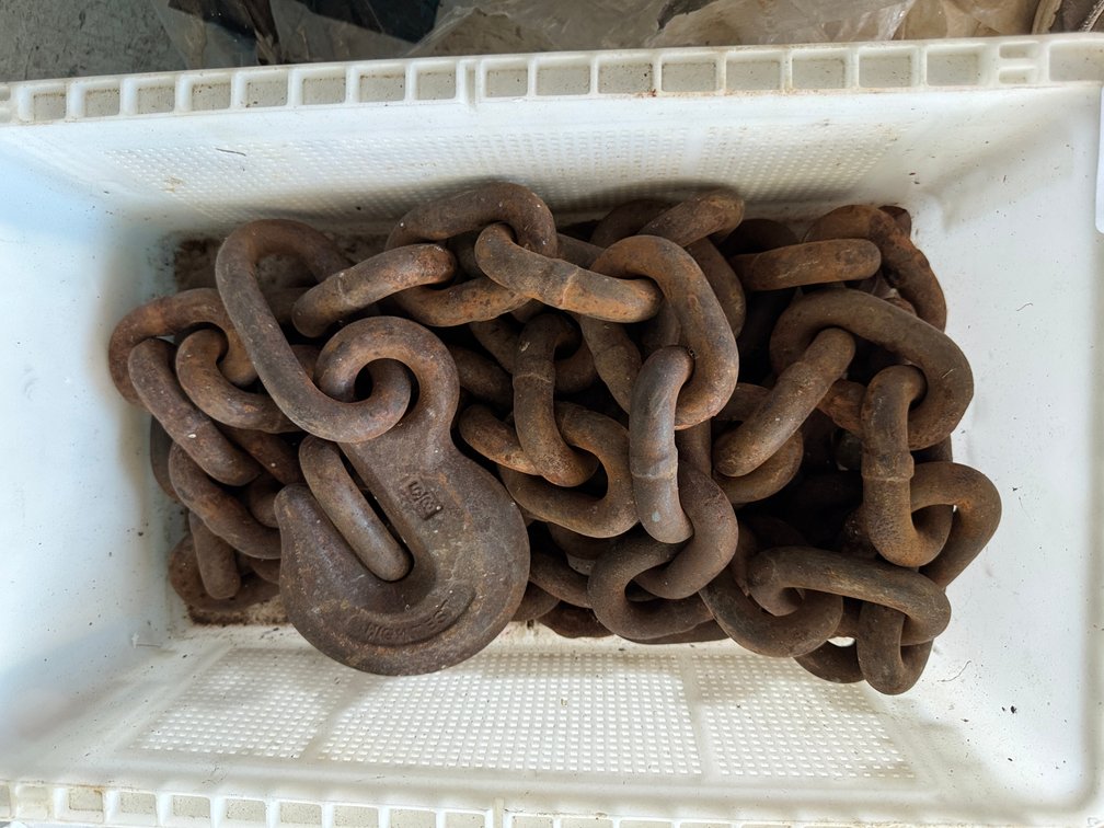 5/8 In High Test Steel Chain with Grab Hook