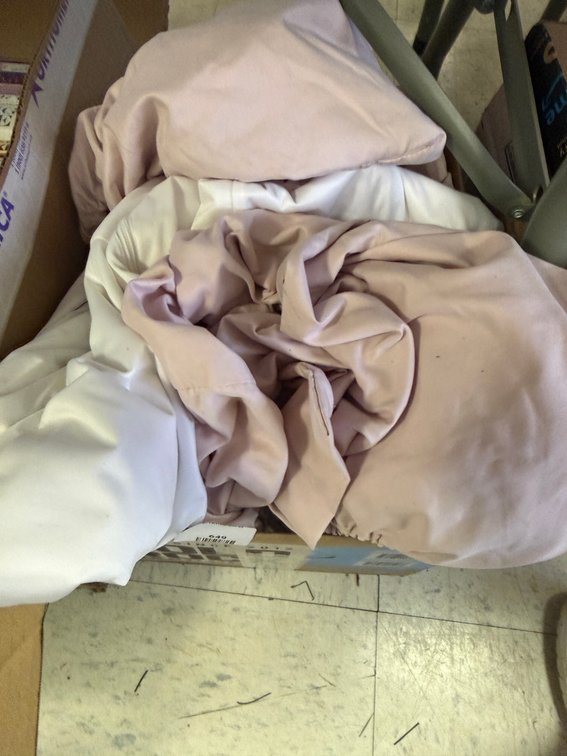 Blush Pink and White Stretch Linens