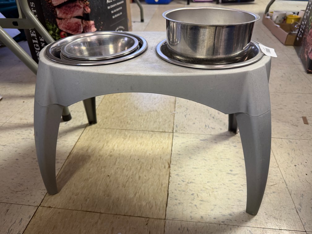 Kennel-Aire Elevated Pet Feeder with Stainless Steel Bowls