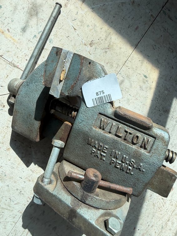Wilton Cast Iron Bench Vise with Swivel Base