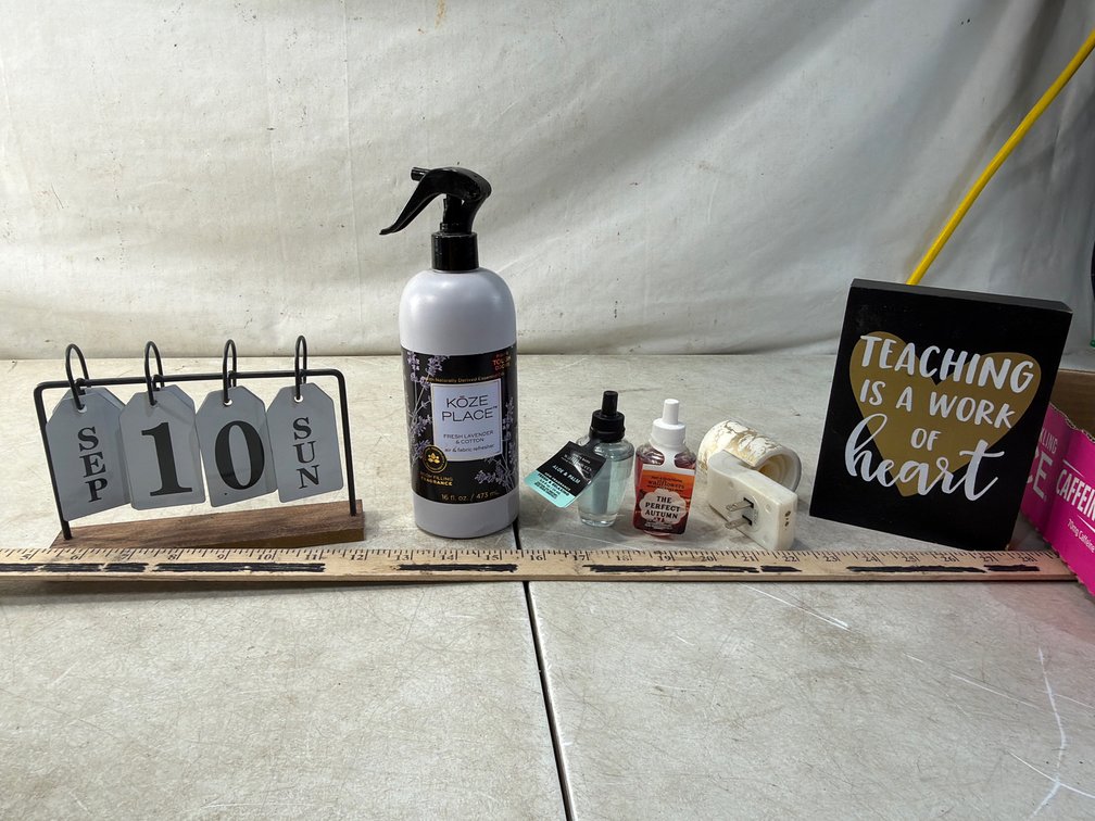 Tabletop Flip Calendar, Home Fragrances, and Wood Sign