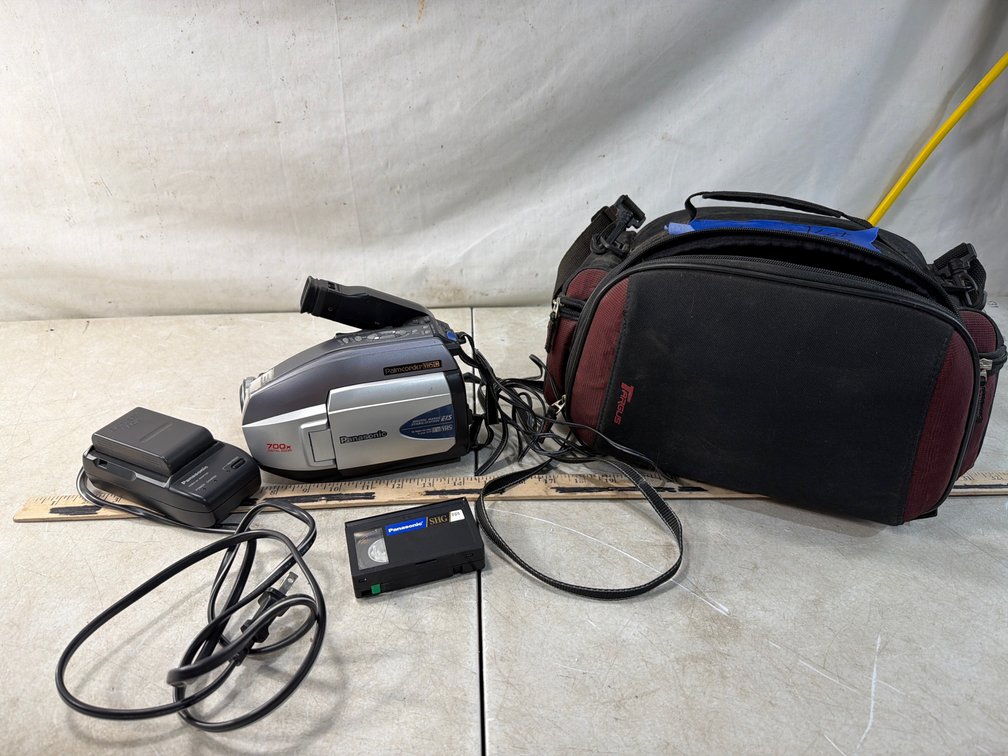 Panasonic Palmcorder VHS-C Camcorder with Accessories