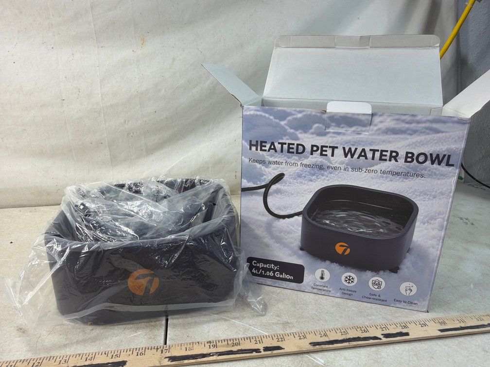 Heated Pet Water Bowl, 4L / 1.06 Gallon