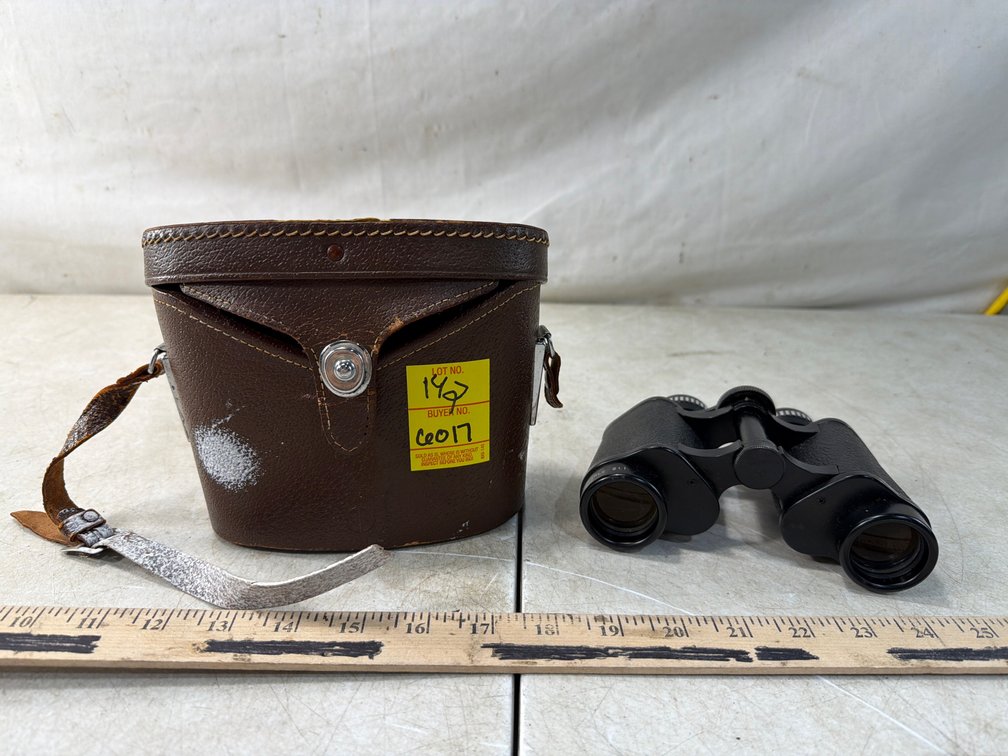 Swift Grand Prix 8x30 Binoculars with Hard Case