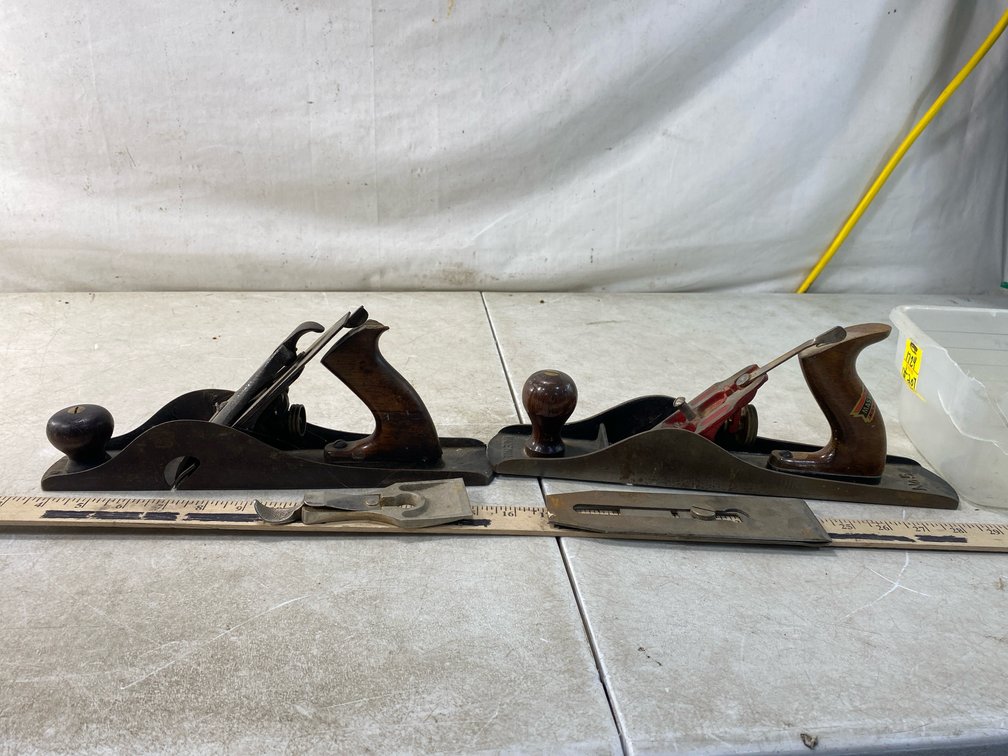 Cast Iron Bench Hand Planes with Additional Irons