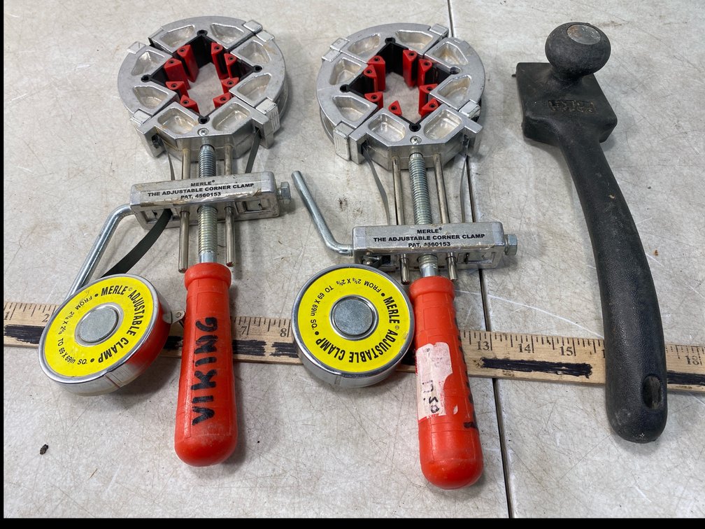 Adjustable Corner Band Clamps and Push Handle