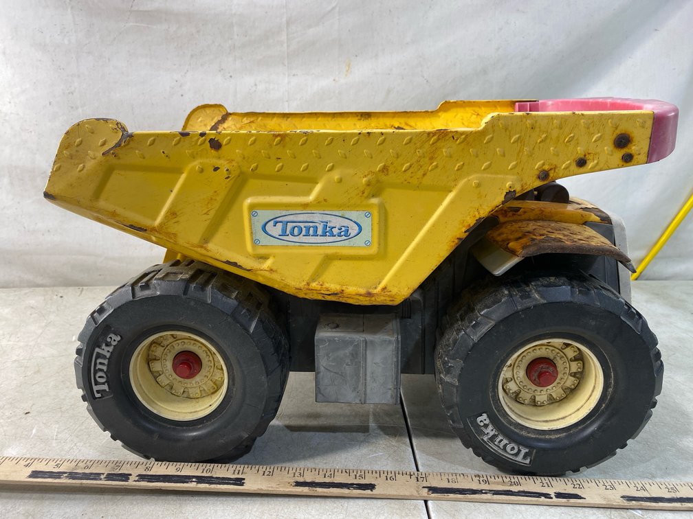 Tonka Yellow Pressed Steel Toy Dump Truck