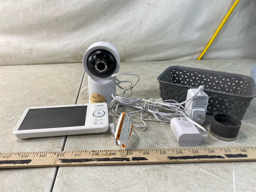 VTech Video Baby Monitor Set with Camera and Power Adapters