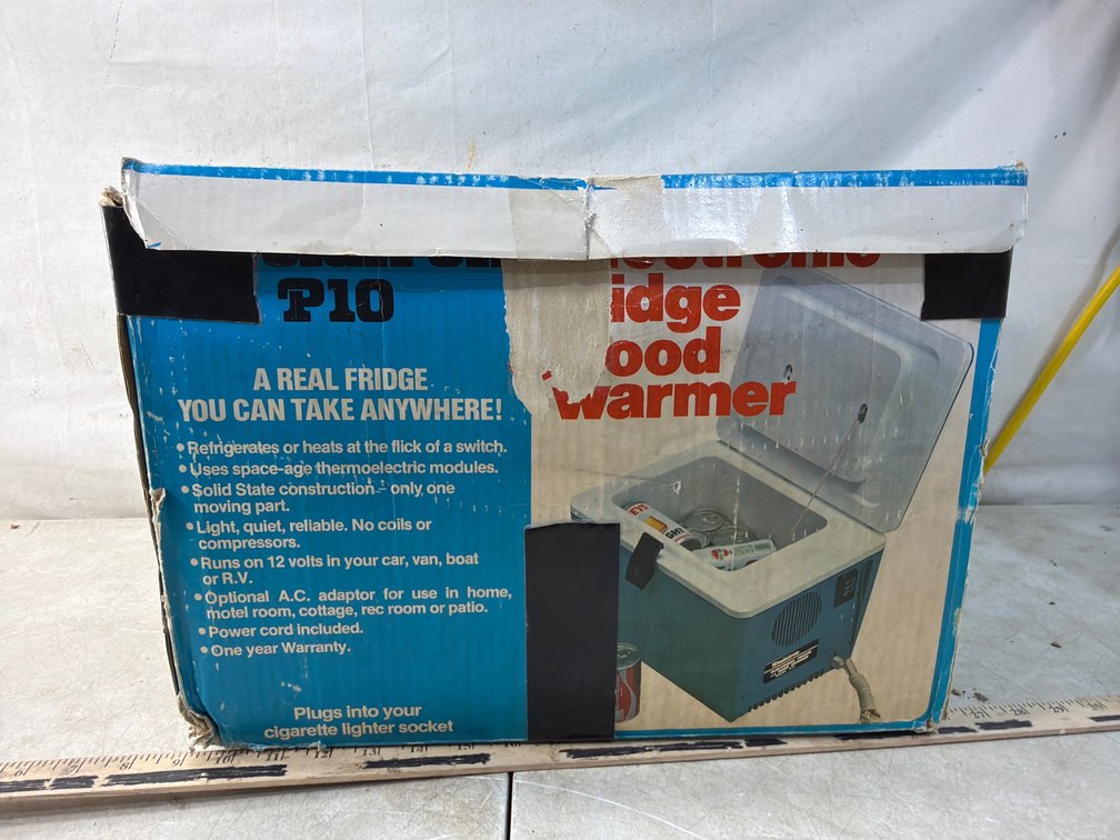 Koolatron P10 Portable Cooler and Food Warmer