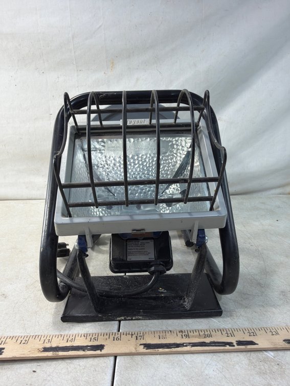 Portable Halogen Work Light and Work Light with Cord Reel