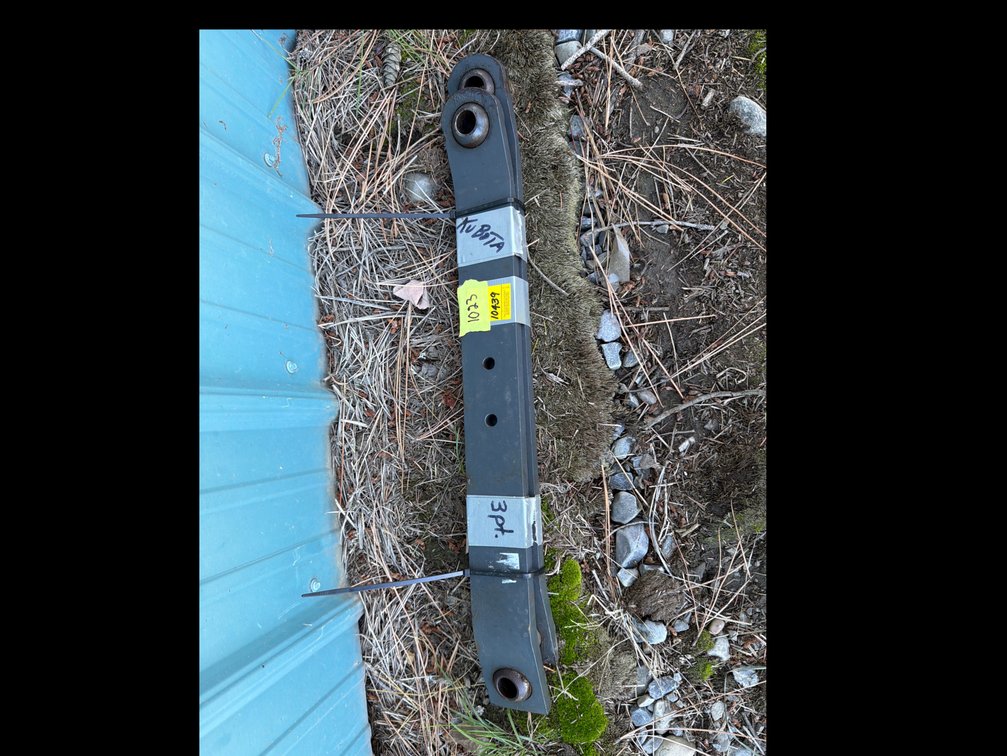 Pair of Steel 3-Point Tractor Lower Lift Arms