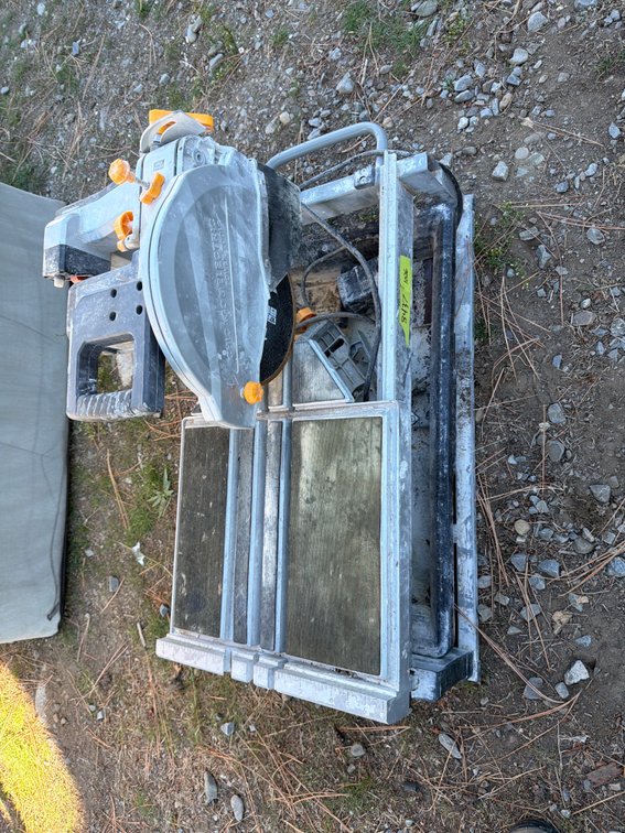 Chicago Electric 10" 2.5 HP Industrial Tile and Brick Saw