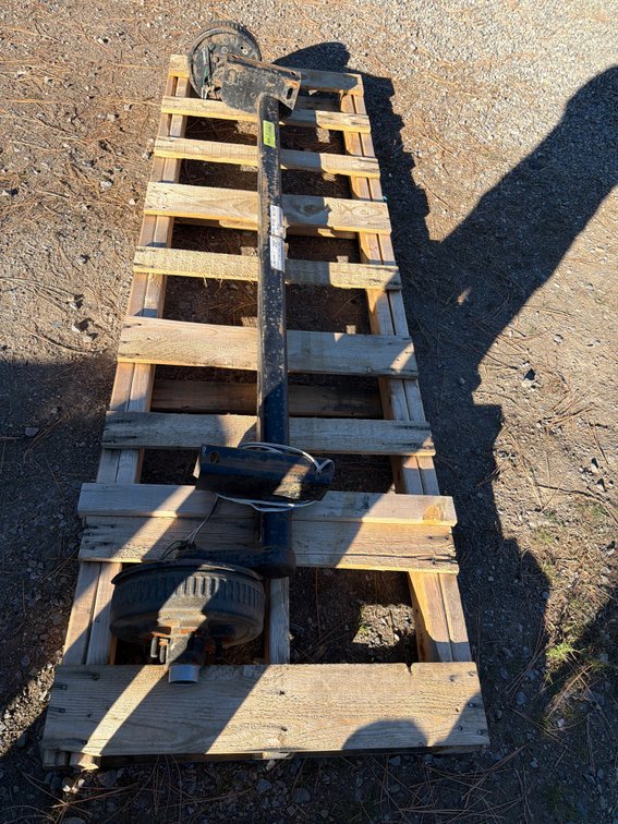 Dexter 3500 lbs Trailer Axle Assembly with Drum Brakes