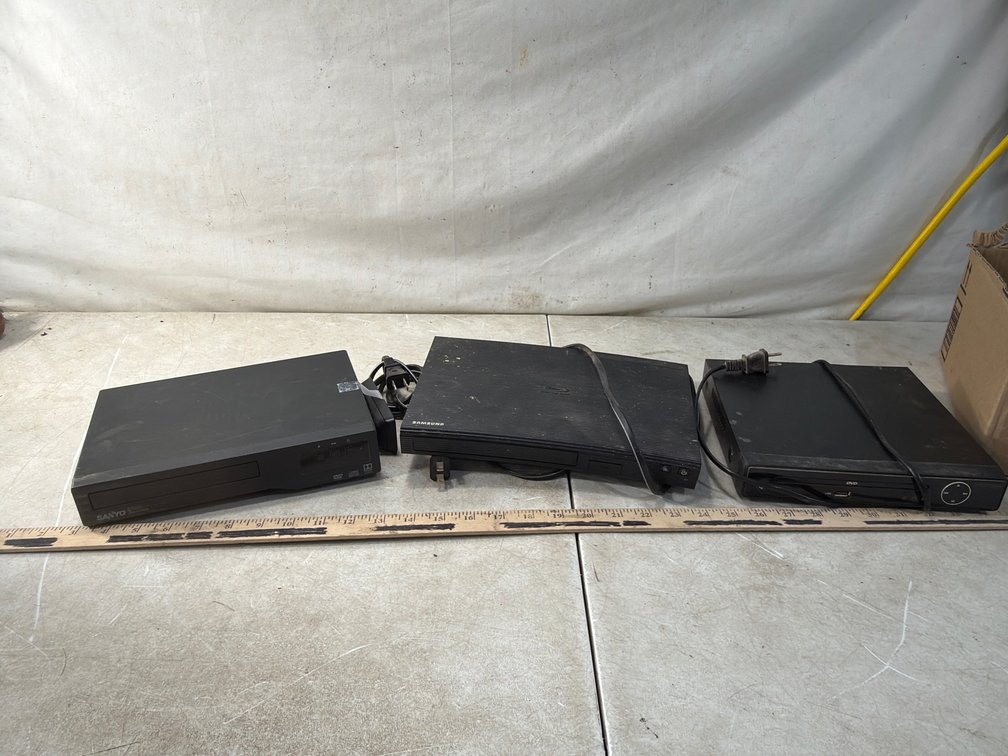 DVD and Blu-ray Disc Players