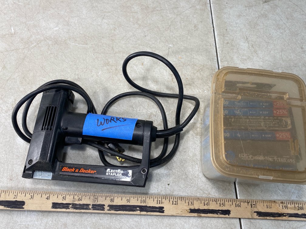 Corded Electric Stapler and Staples