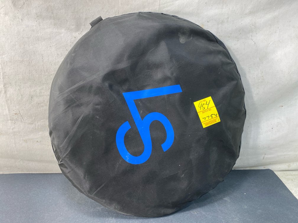 Collapsible Light Reflector with Case