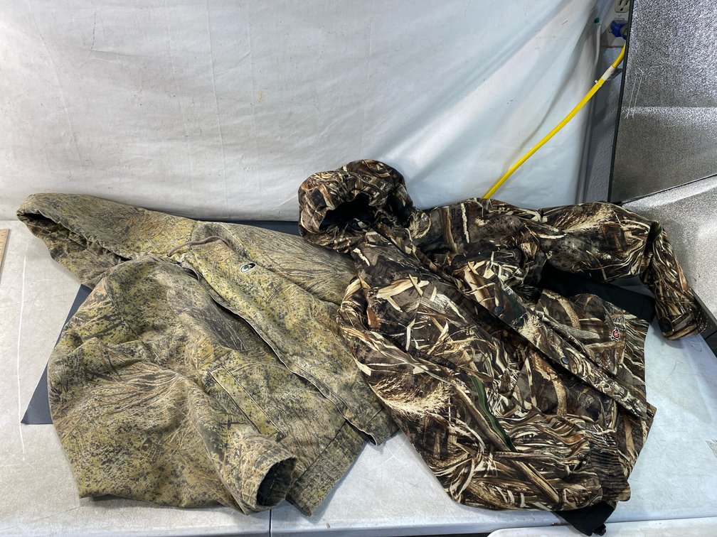 Hooded Camouflage Hunting Jacket