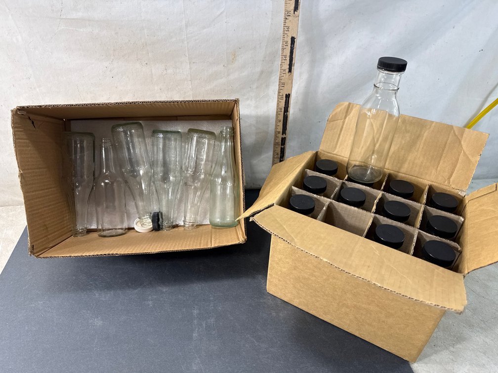Clear Glass Bottles with Screw Caps