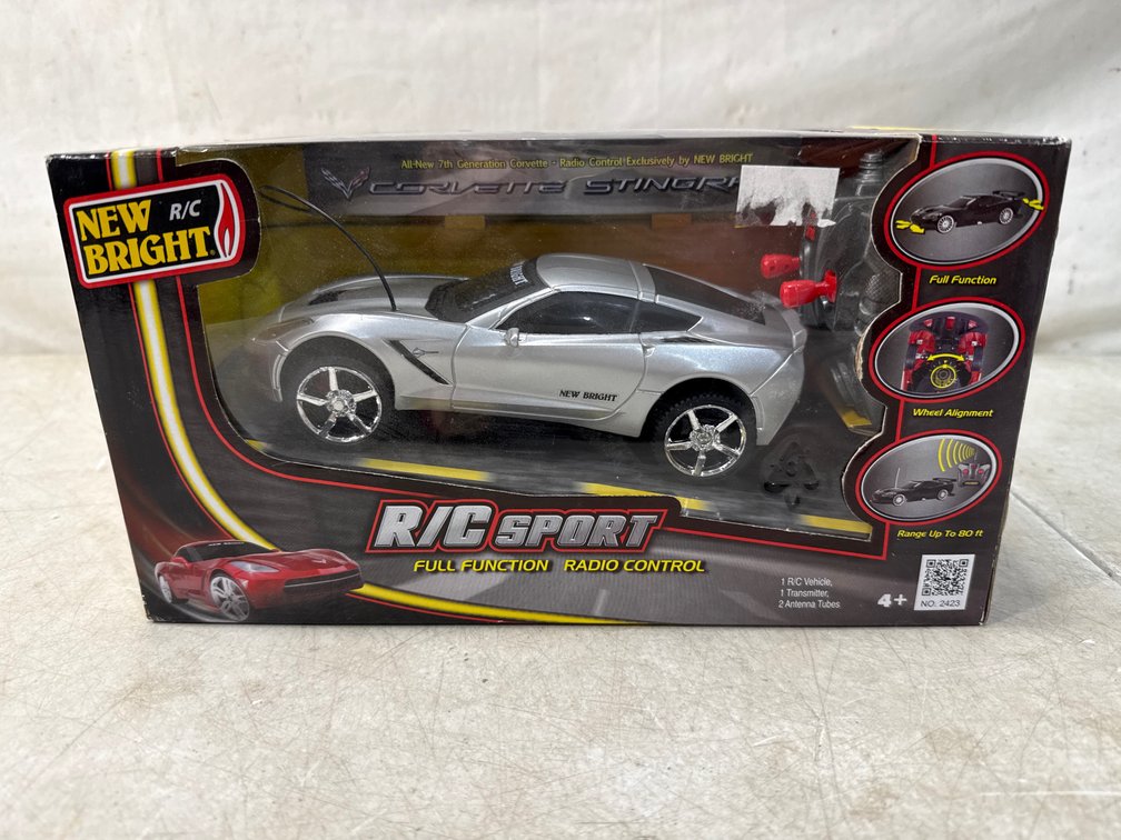 New Bright R/C Sport Corvette Stingray w/Remote