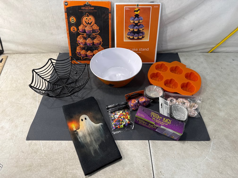 Halloween Partyware and Baking Supplies