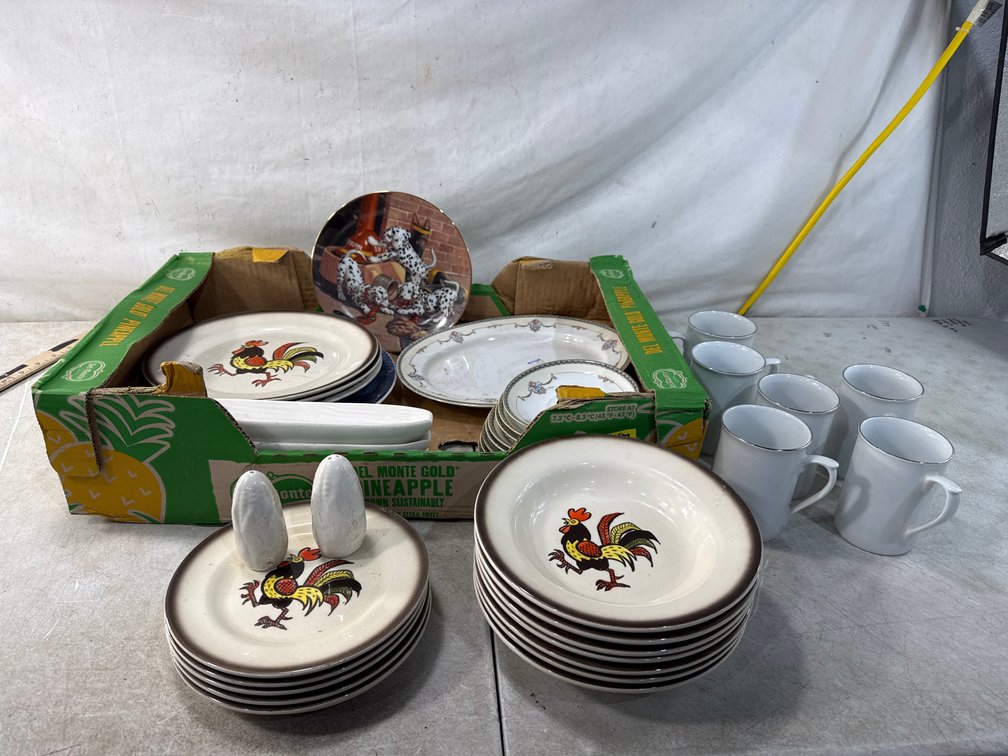 Ceramic Rooster Dinnerware and Tableware
