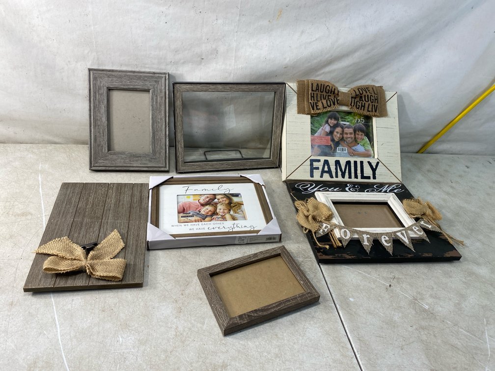 Photo Frame and Wall Decor