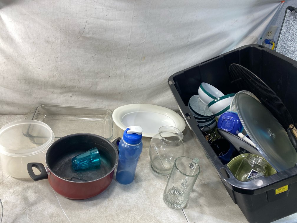 Kitchen Cookware, Dishware, and Storage Tote