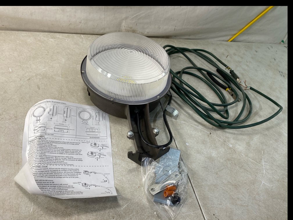 70W Outdoor LED Yard Light Fixture