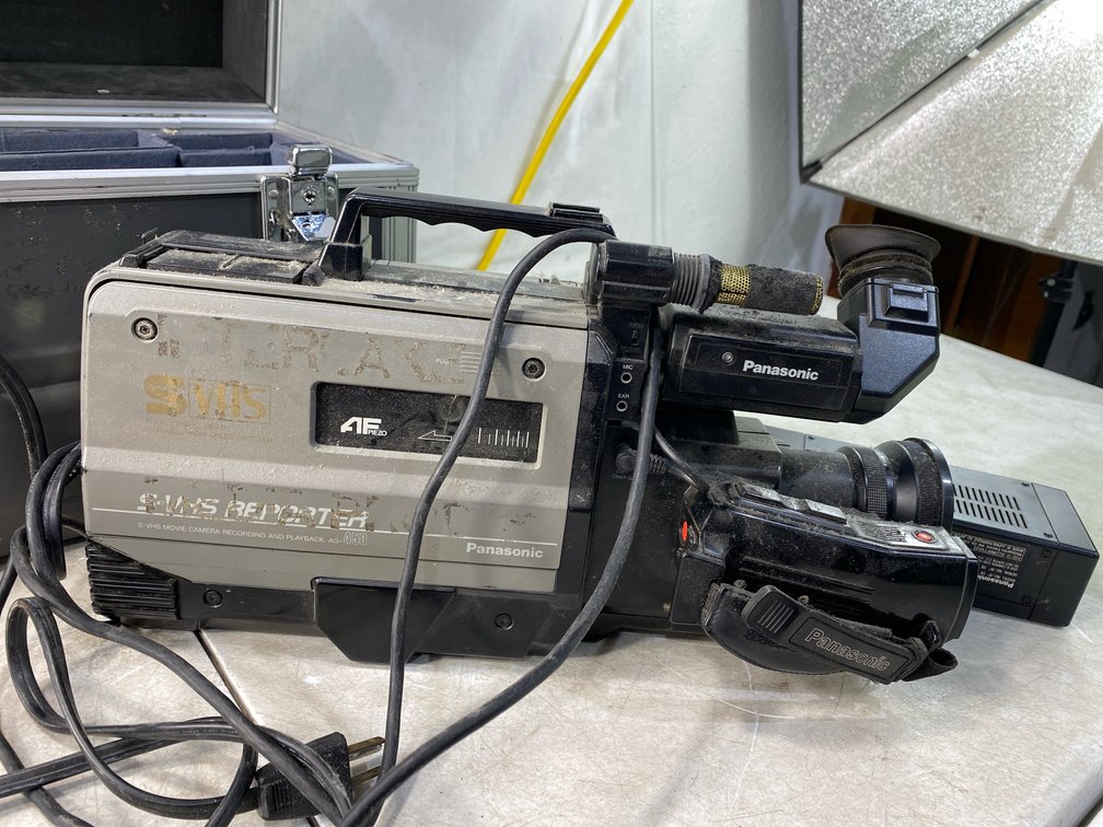 Panasonic AG-450 S-VHS Movie Camera with Hard Case