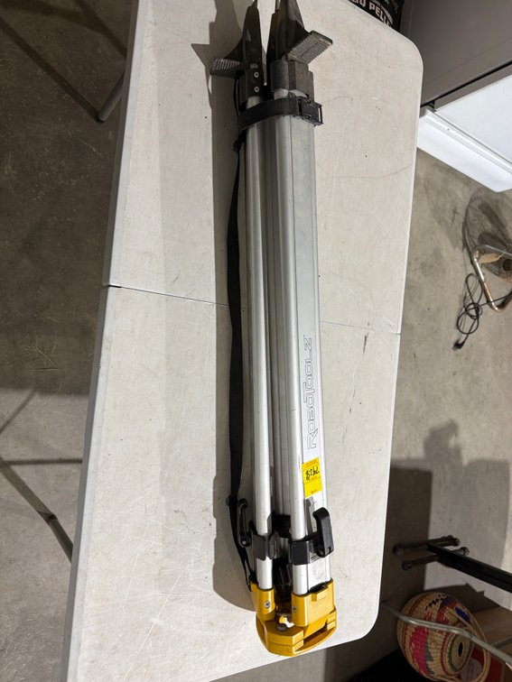 RoboToolz RoadBoss Aluminum Surveyor Tripod