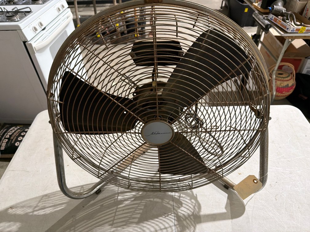 Aloha Breeze Metal High-Velocity Floor Fan