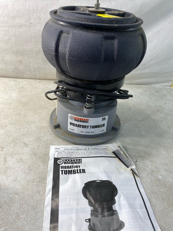 Central Machinery 5 lb. Vibratory Tumbler Item 97617