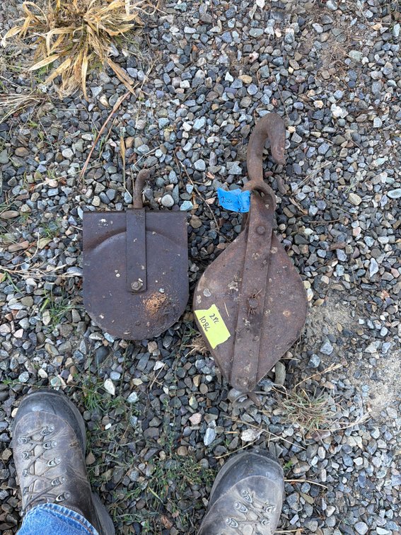 Heavy-Duty Pulley Block (2)