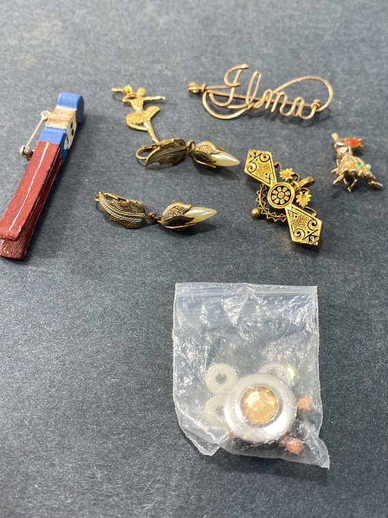 Costume Jewelry, Brooches, and Earrings
