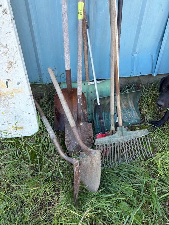 Long-Handled Yard and Garden Tools