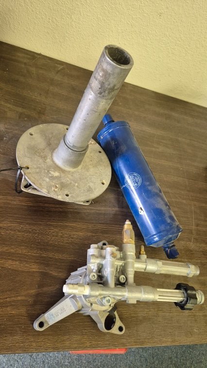 Pressure Washer Pump, Filter Drier, Pedestal Mount