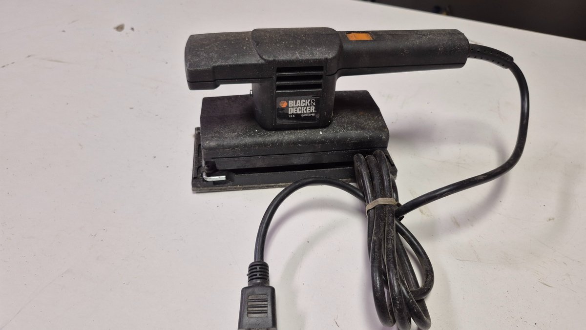 Black & Decker Model 7448 Type 5 Finishing Sander