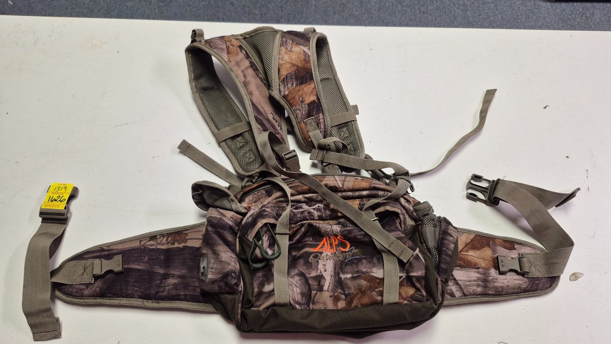 ALPS OutdoorZ Camouflage Lumbar Hunting Pack