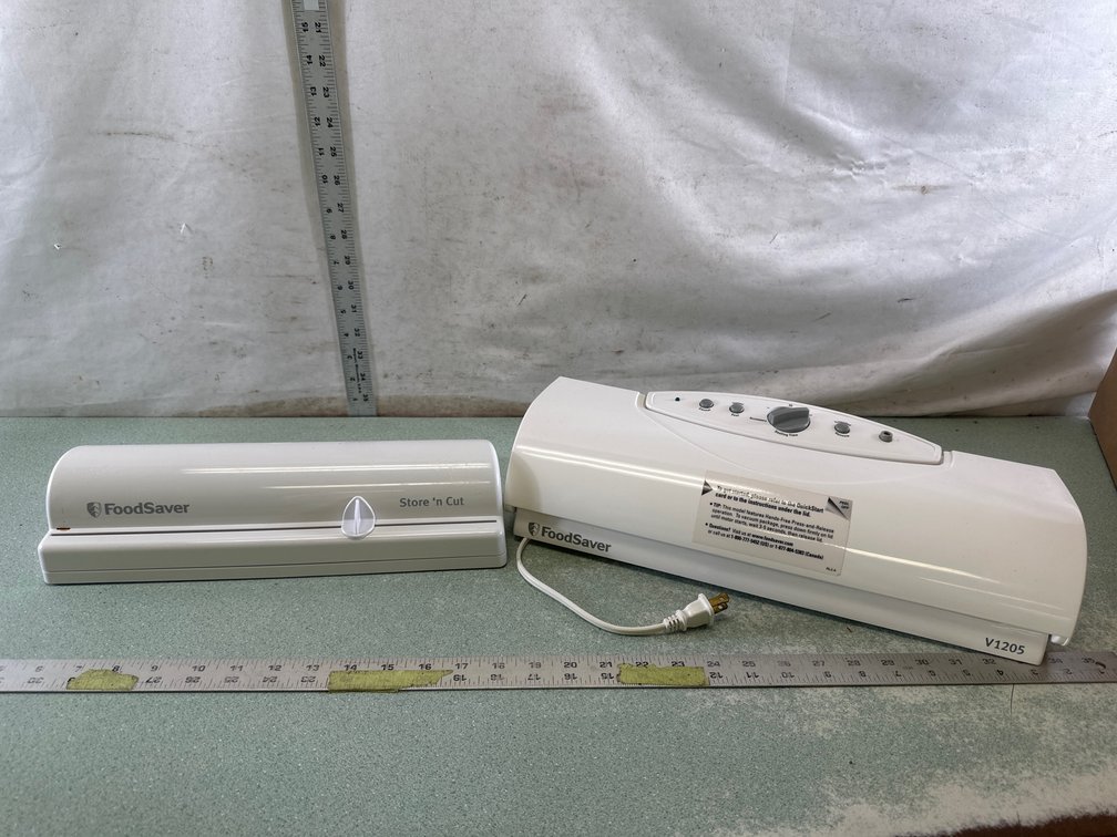 FoodSaver V1205 Vacuum Sealer