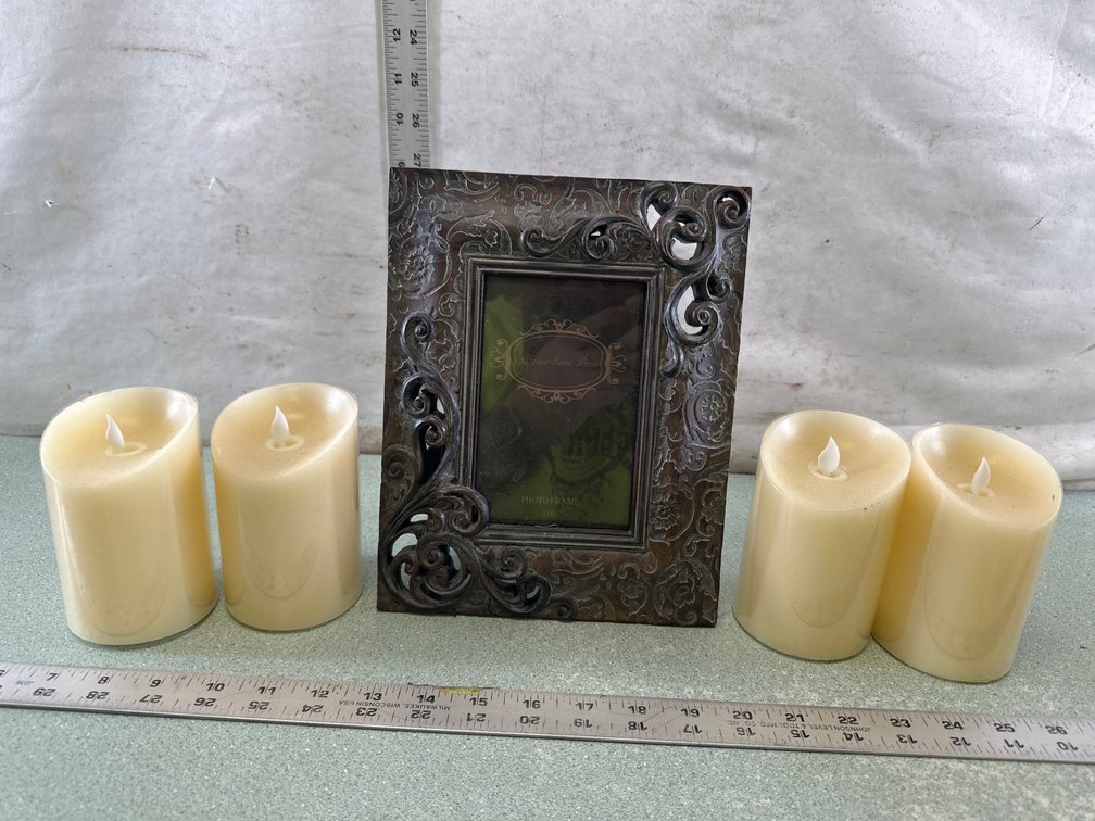 4x6 Photo Frame and Flameless Pillar Candle
