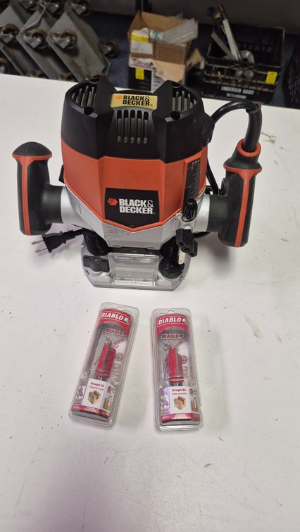 Corded Plunge Router with Straight Router Bit