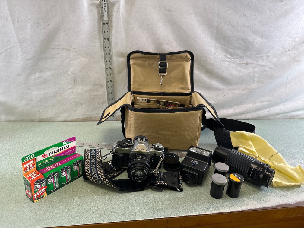 35mm SLR Film Camera Outfit