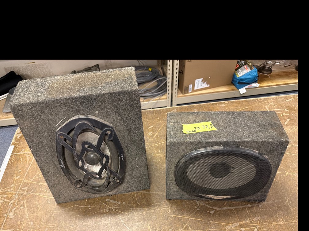 Carpeted Car Audio Speaker Enclosure